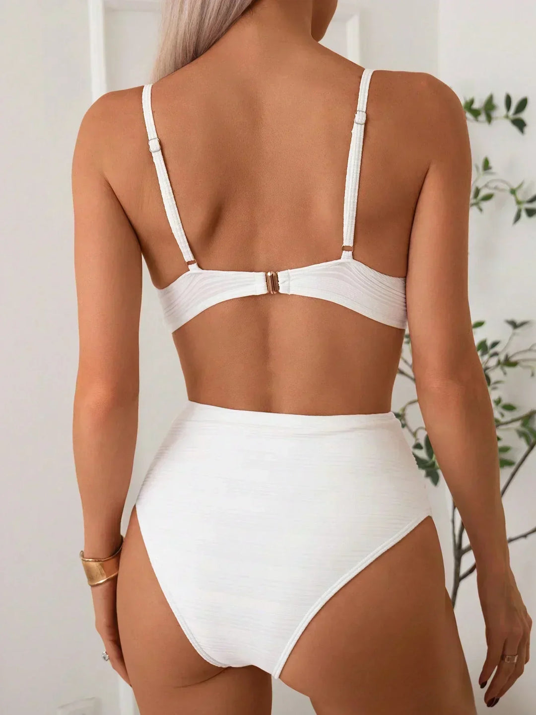 Sienna - High Support Crossed Top, High Waist Bikini