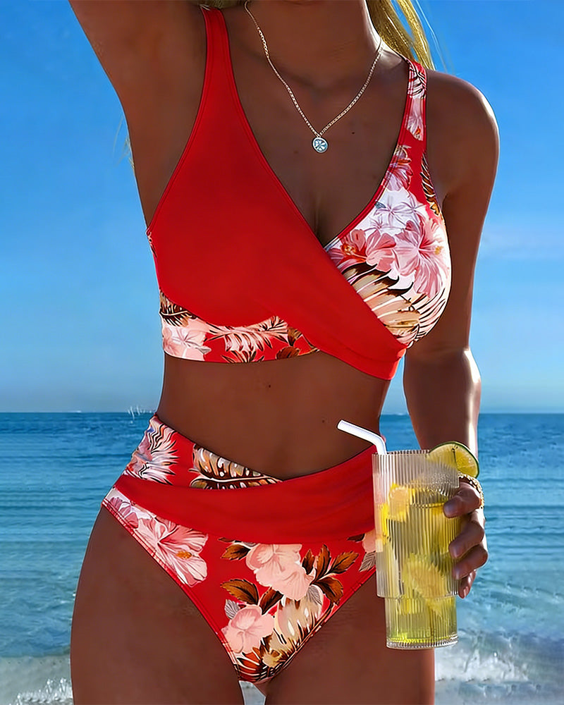 Freya - Bikini with Contrasting Floral Print and Slit
