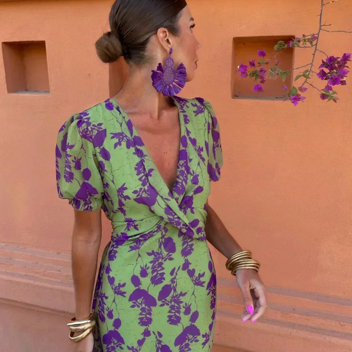 Riley - Lightness and Charm in Summer
