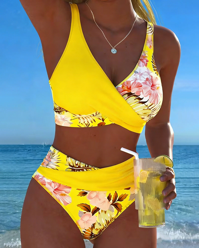 Freya - Bikini with Contrasting Floral Print and Slit