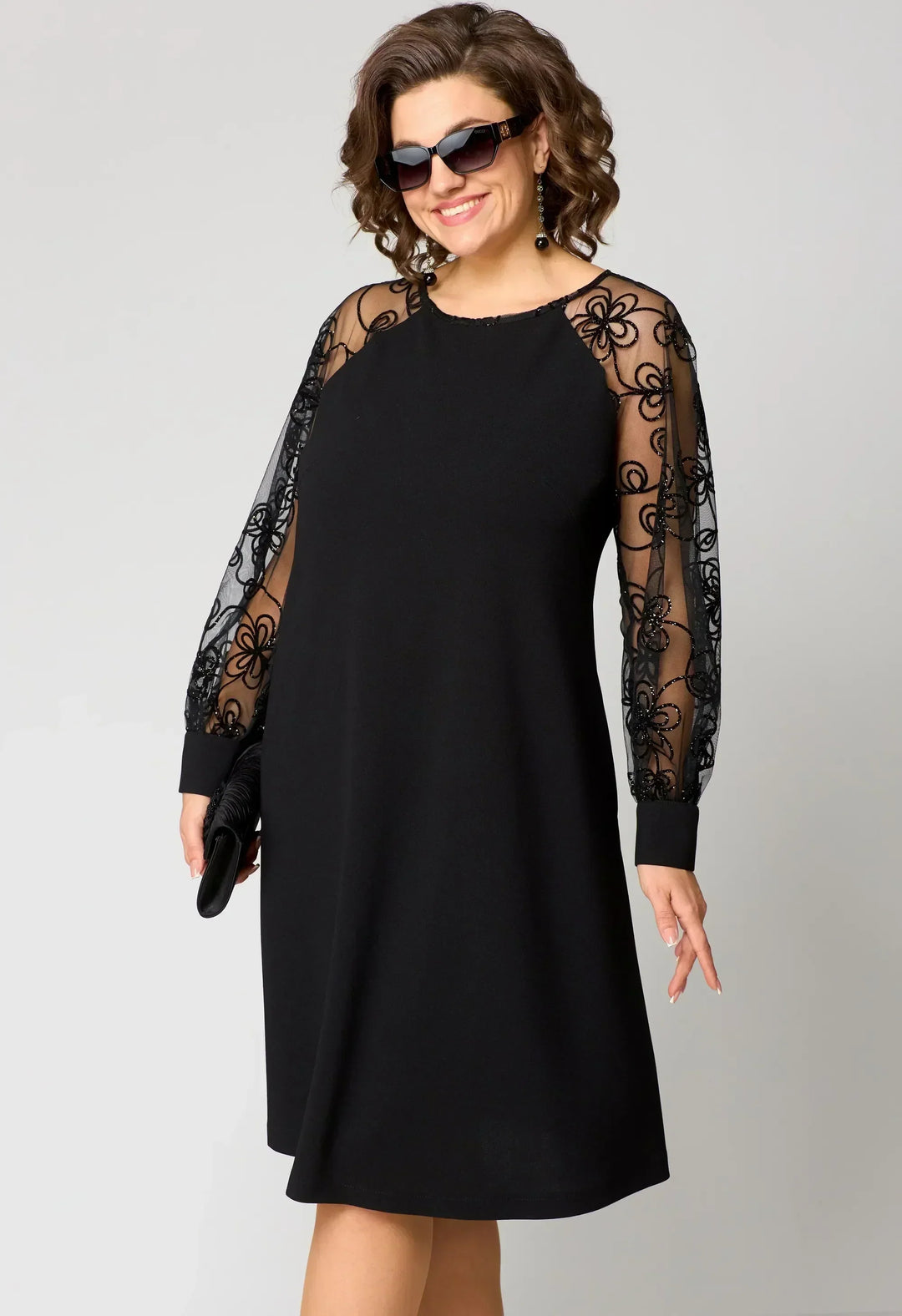 Natalie - Elegant Lace Dress
