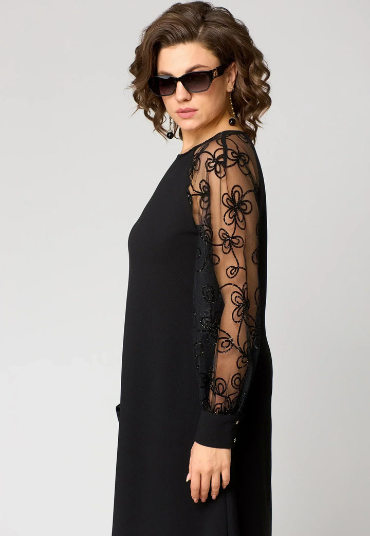 Natalie - Elegant Lace Dress