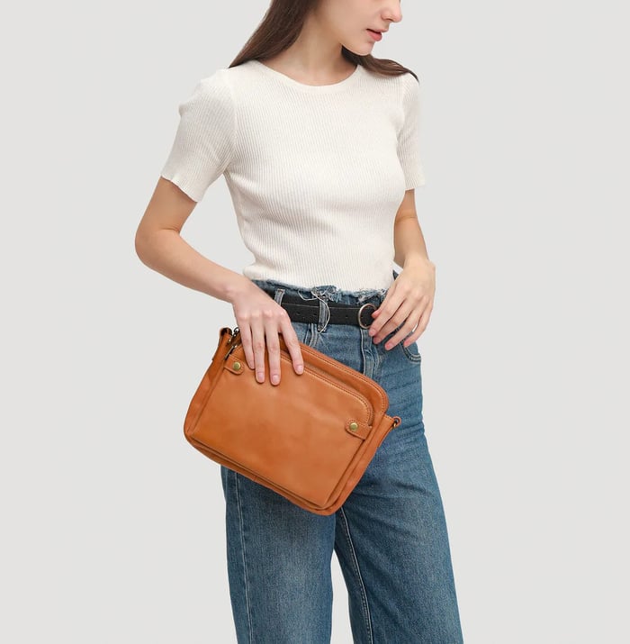Savannah - Sleek Three-Layer Crossbody Bag