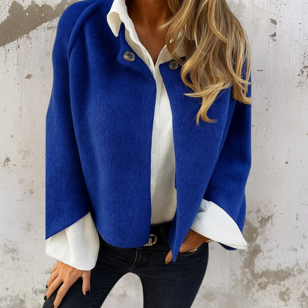 Judite - Elegant and Warm Short Coat