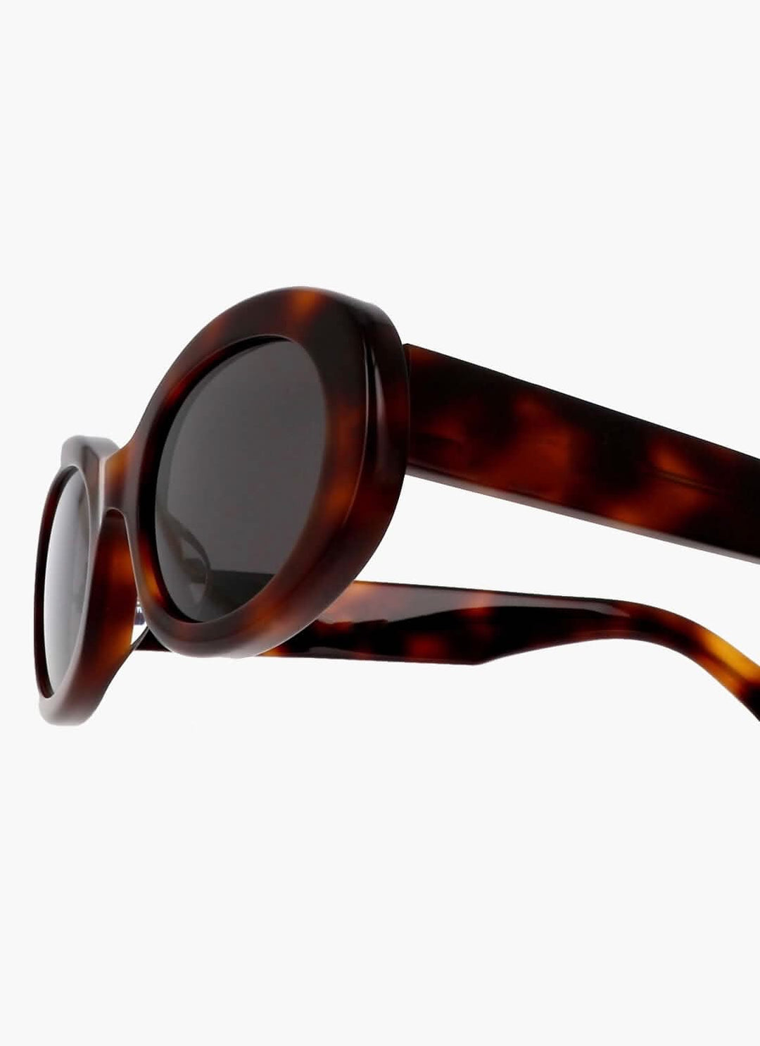 Shelby - Sleek Sunglasses
