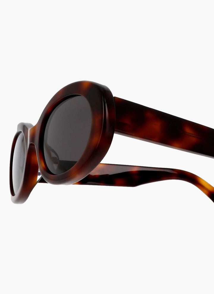 Shelby - Sleek Sunglasses