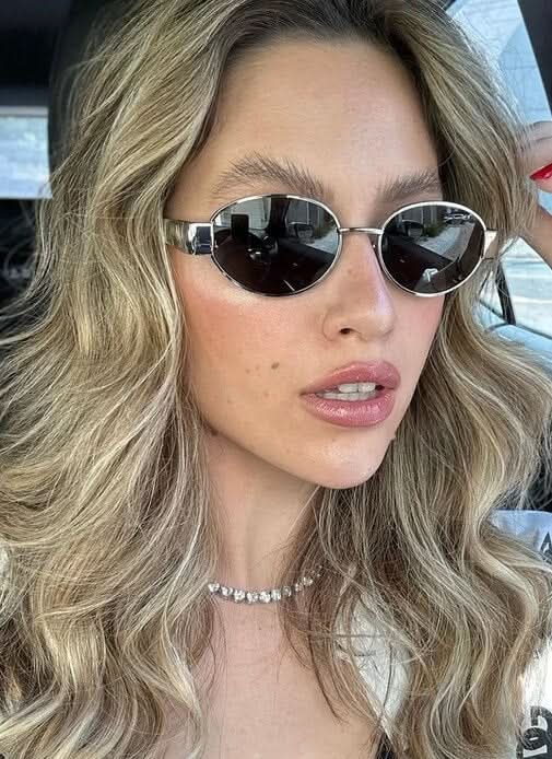 Mallory - Stylish Sunglasses