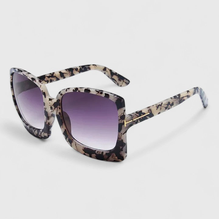 Claire - Stylish Sunglasses