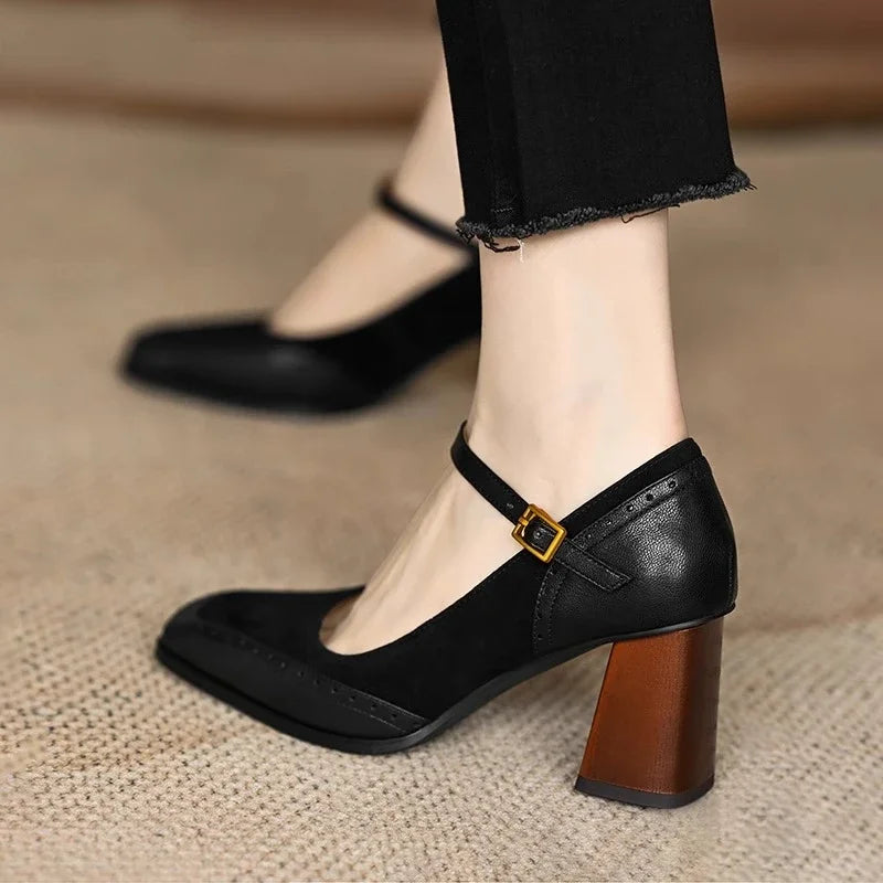 Charlotte – Classic Pumps