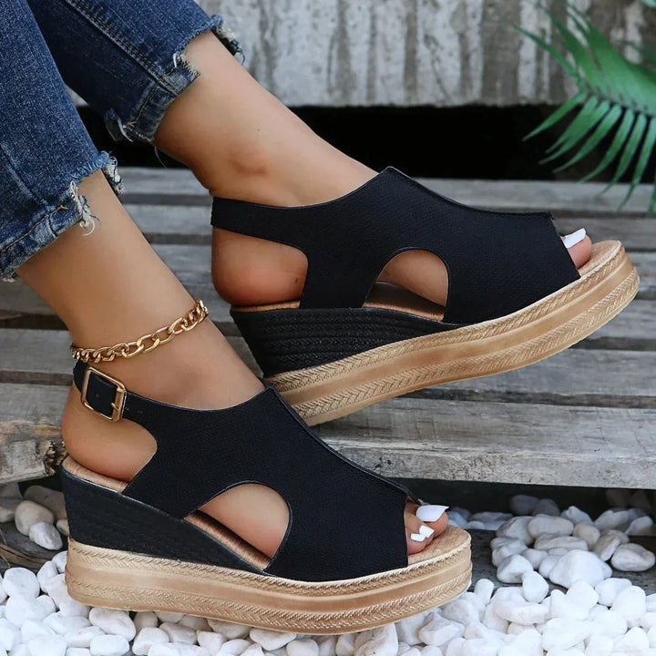 Luna - Relaxed Wedge Sandals