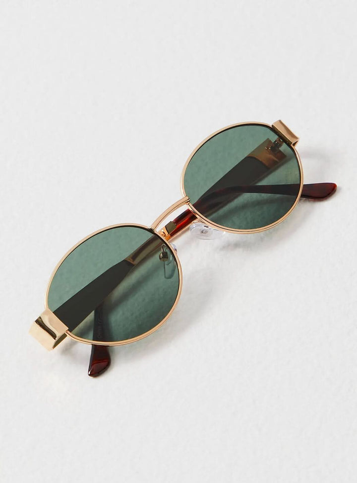 Mallory - Stylish Sunglasses