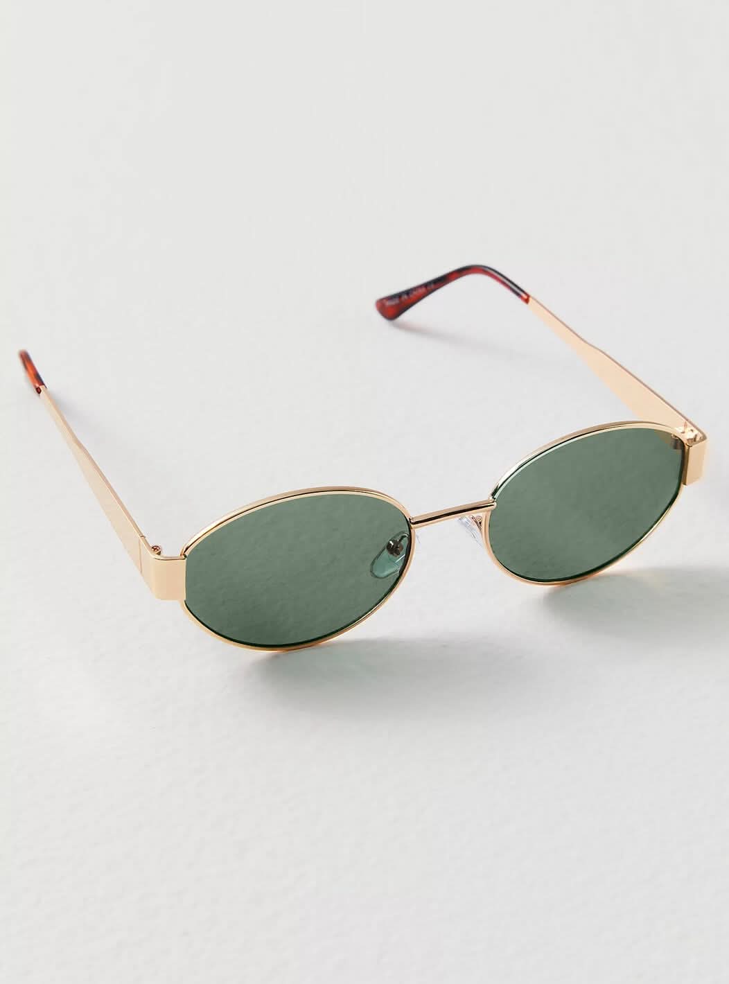 Mallory - Stylish Sunglasses