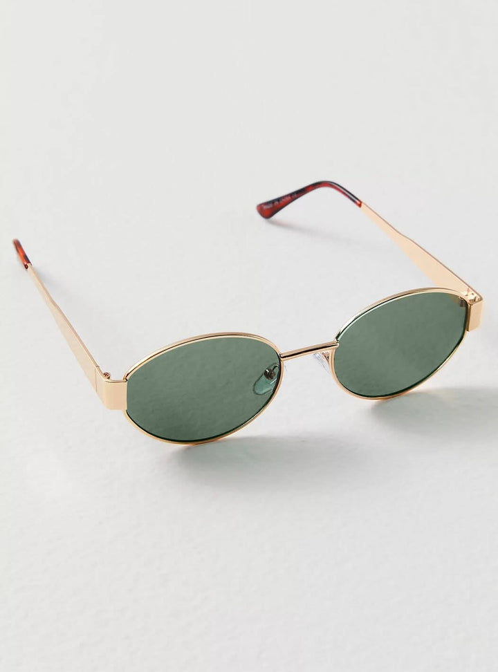 Mallory - Stylish Sunglasses