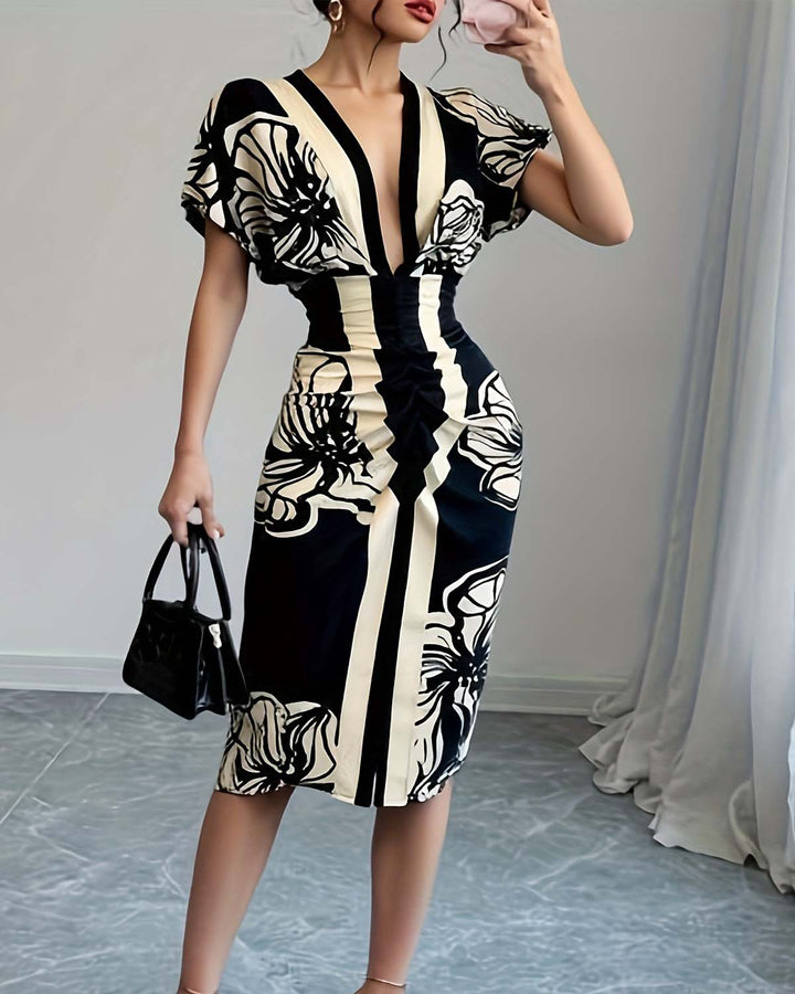 Dawn Blossom - Chic Pleated Dress