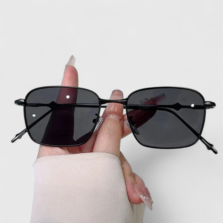 Vanessa - Stylish Sunglasses