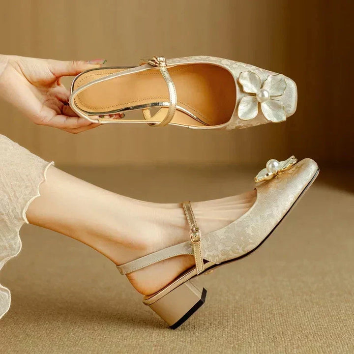 Mathilde – Elegant Women's Shoes with Floral Detail