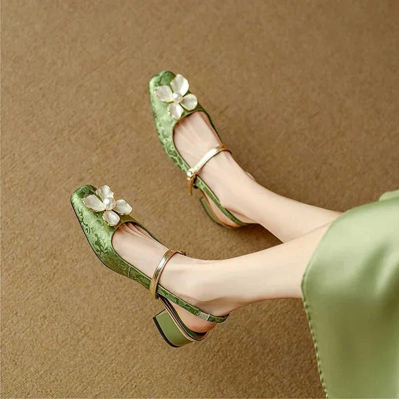 Mathilde – Elegant Women's Shoes with Floral Detail