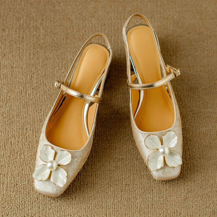 Mathilde – Elegant Women's Shoes with Floral Detail