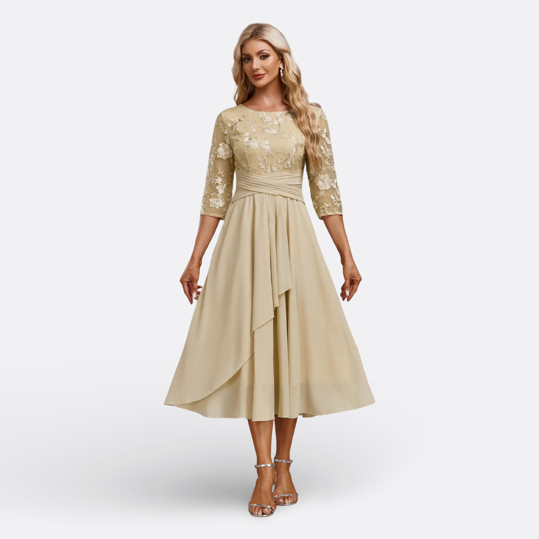 Dawn - Lace Dress with Short Sleeves