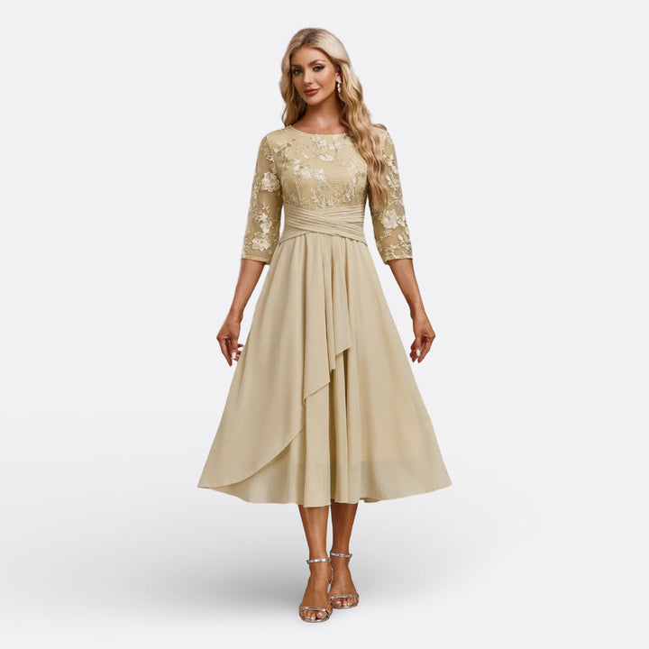 Dawn - Lace Dress with Short Sleeves