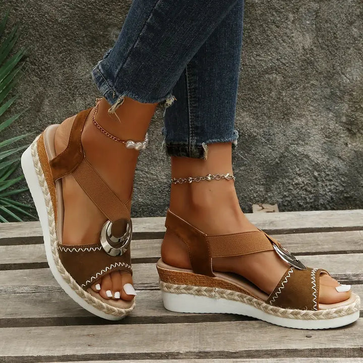 Cecilia - Elegant Platform Sandals