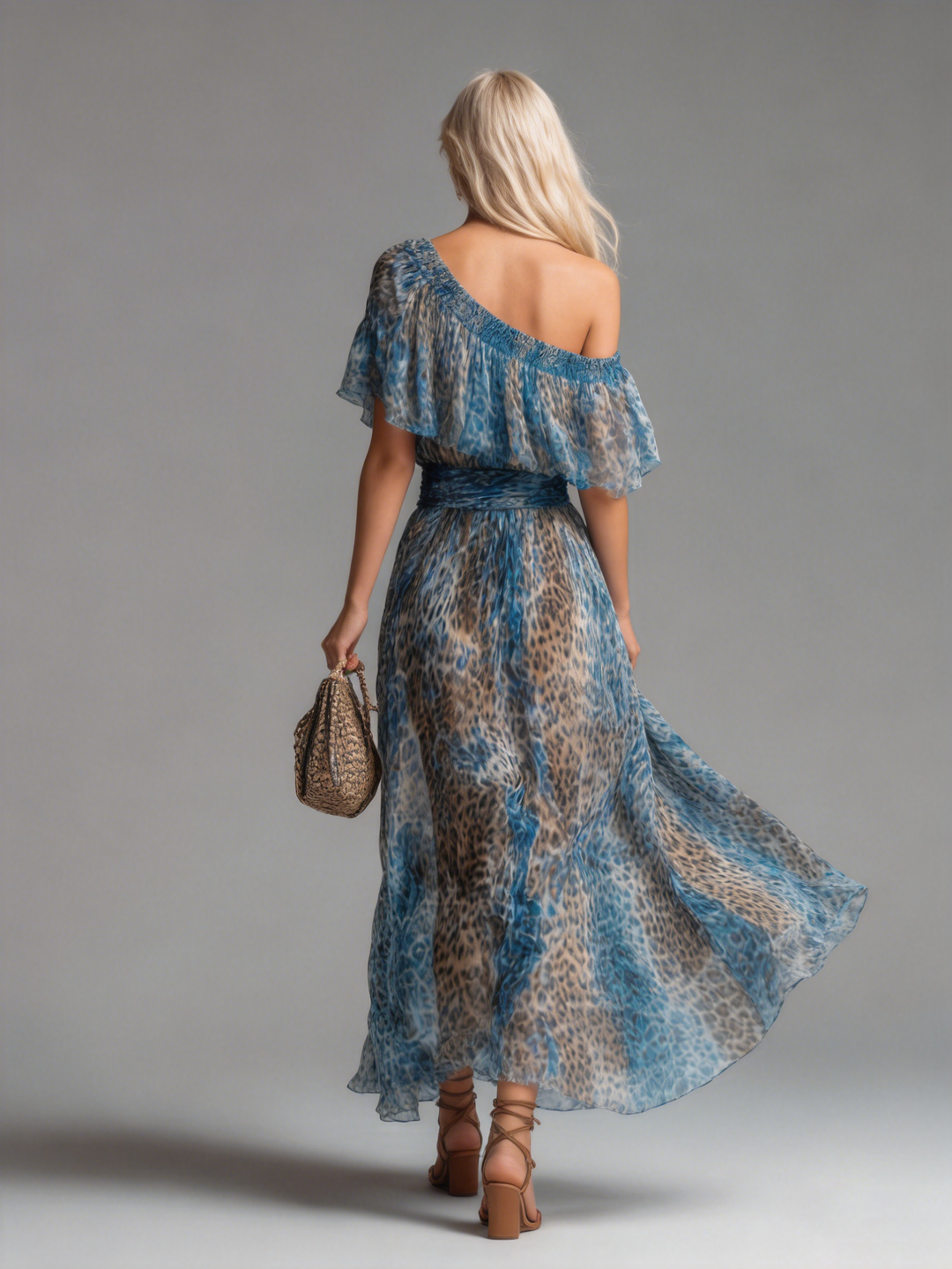 Lauren - Long chiffon dress with leopard print and bare shoulders
