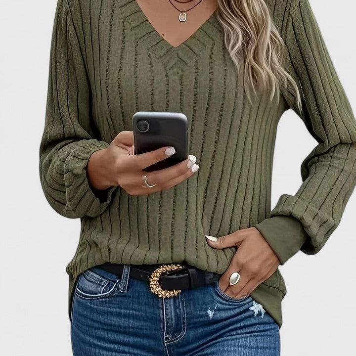 Claire - Comfortable Sweater