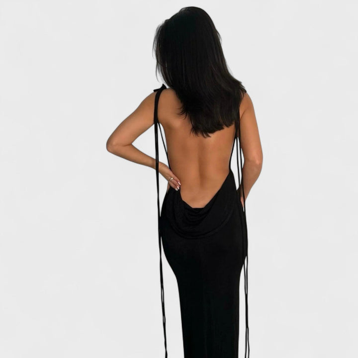Natalie - The dress that celebrates curves