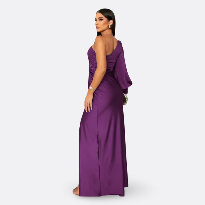 Erica - Elegant Maxi Dress