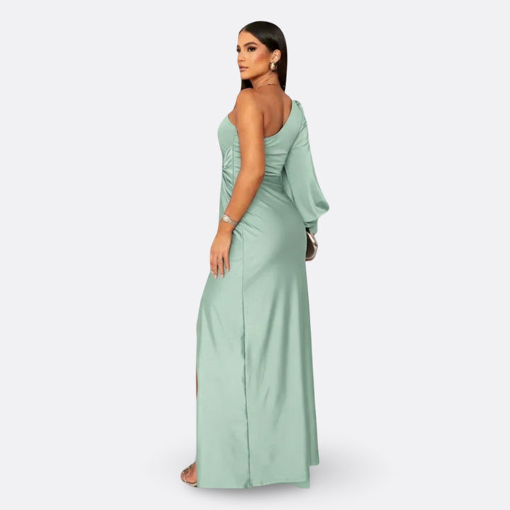 Erica - Elegant Maxi Dress