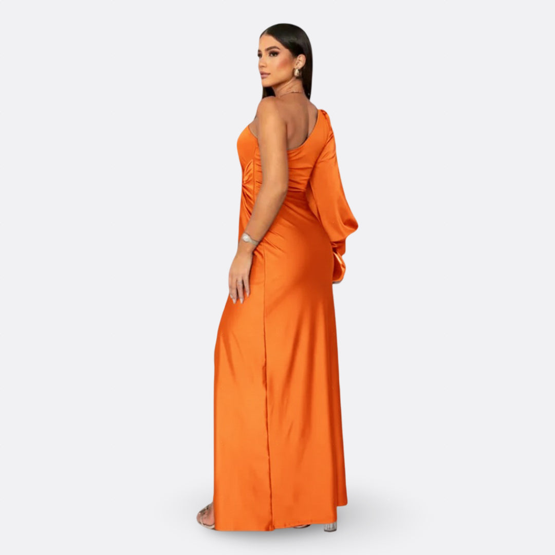 Erica - Elegant Maxi Dress