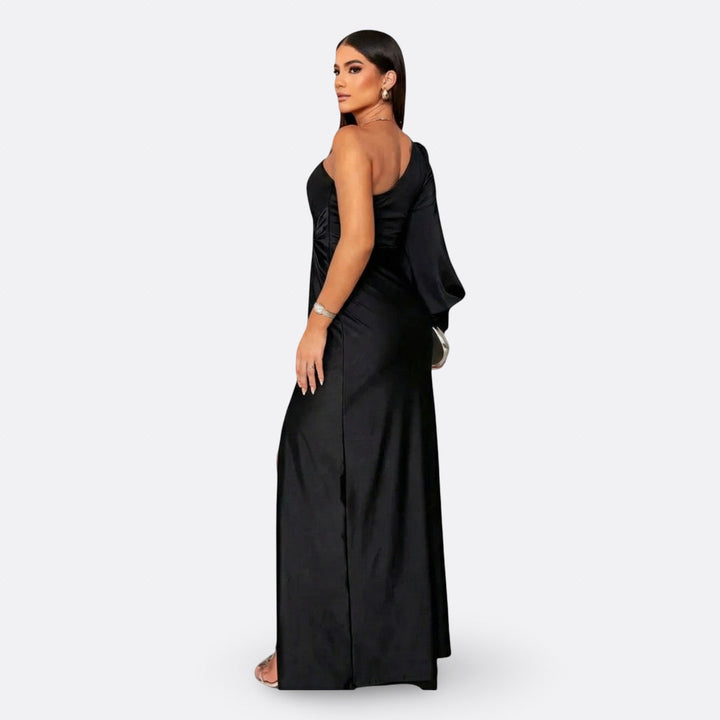 Erica - Elegant Maxi Dress