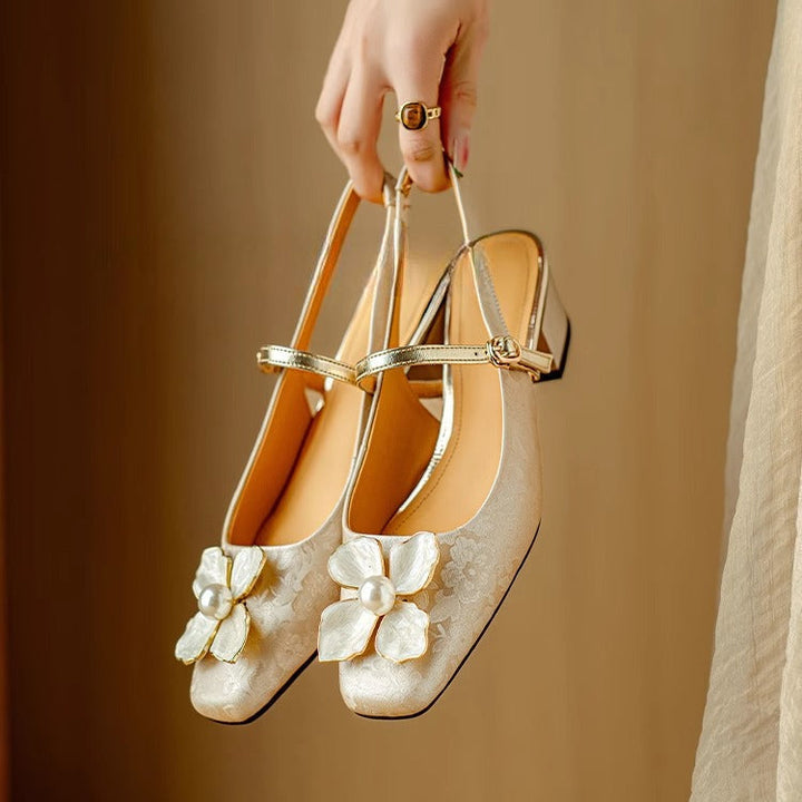 Mathilde – Elegant Women's Shoes with Floral Detail