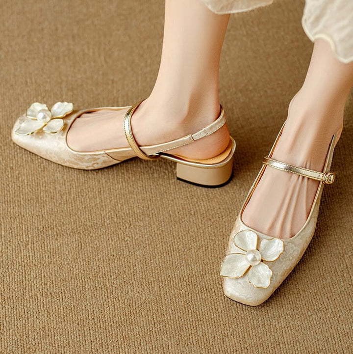 Mathilde – Elegant Women's Shoes with Floral Detail