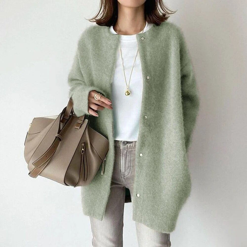 Vânia - Luxurious Knit Cardigan