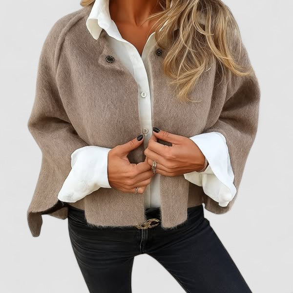 Judite - Elegant and Warm Short Coat