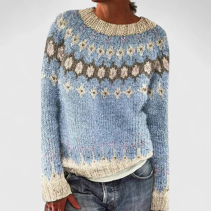 Iris - Comfortable Sweater